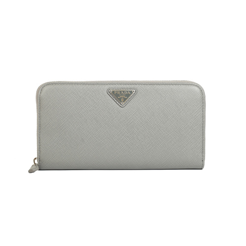 prada saffiano triang